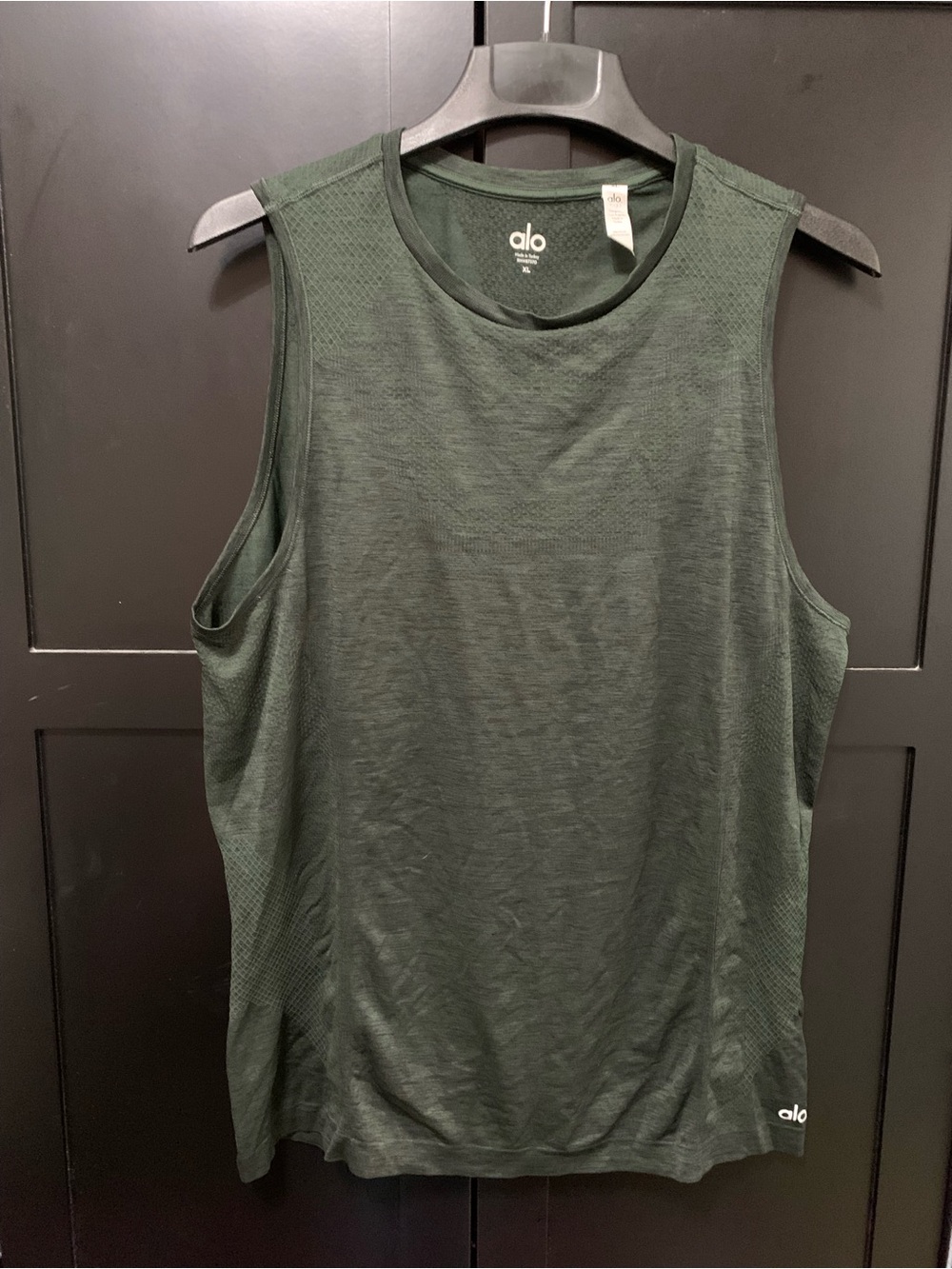 ALO Yoga Men’s Sleeveless Tank Forest Green athletic athleisure workout